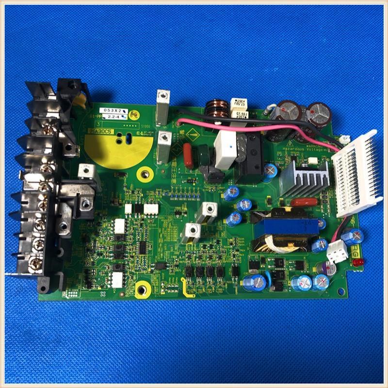 富士变频器MEGA-G1S系列15或22kw电源板驱动板主板SA5V40466-01