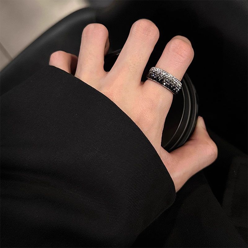 原创暗黑鎏金戒指男女轻奢高级感图片