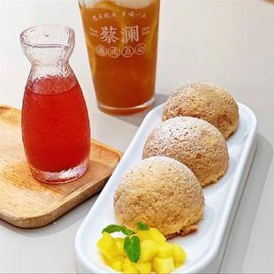 蔡澜港式点心招牌酥皮菠萝奶黄包惠林顿菠萝叉烧皮薄酥脆香港美食