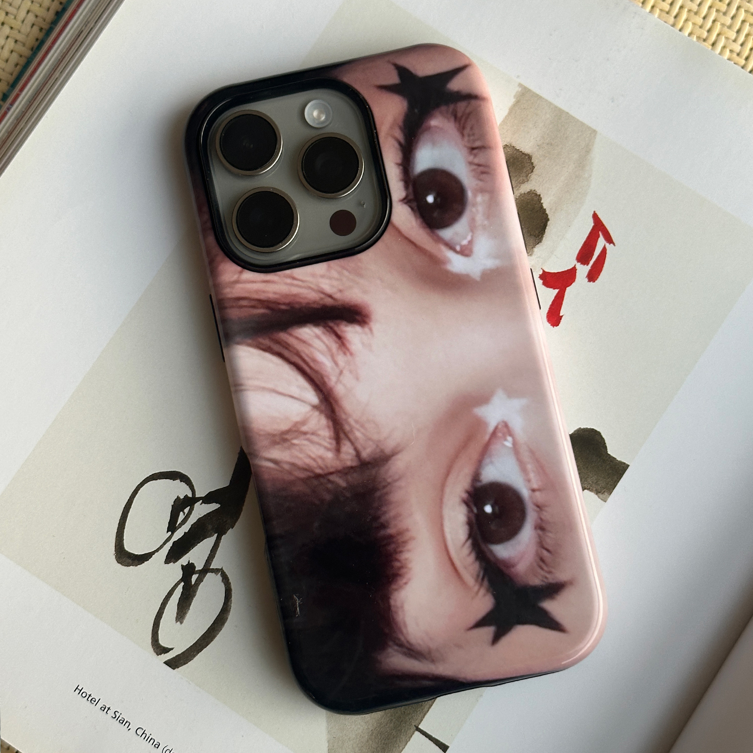 正经萍果iphone15pro手机壳星星眼睛小众高级艺术原创y2k安卓华为小米菲林磨砂亮面韩国二合一苹果16pro