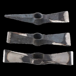 新全钢手工锻打小镐户外挖桩挖笋神器洋镐十N字镐两用铁镐斧淬火