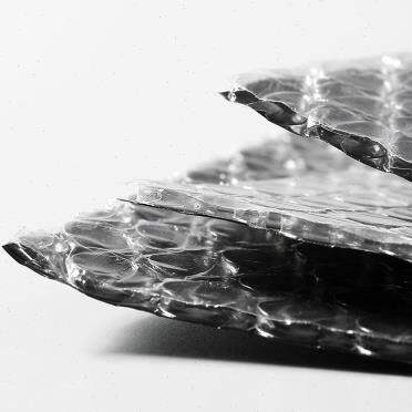 新品新品黄色膜气泡信p封快递泡泡包装袋彩色防压防震防摔打包泡