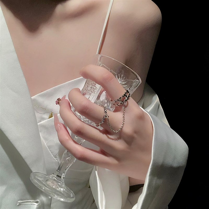 链条戒指女injs潮时尚个性轻奢小众设计高级感冷淡风甜酷双指连体