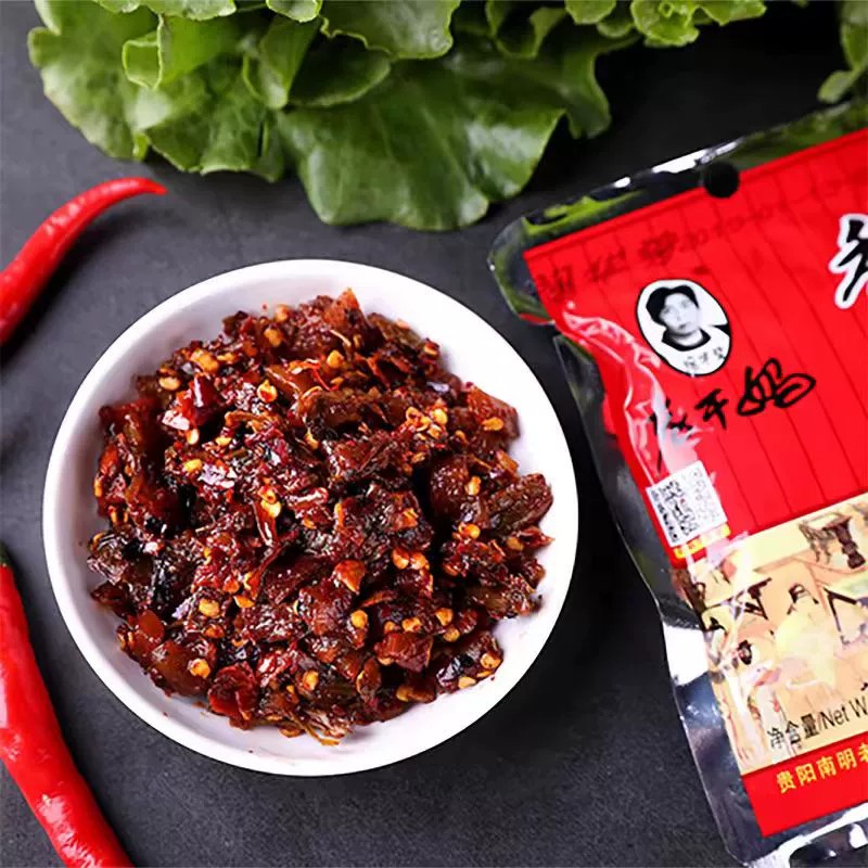 老干妈香辣菜贵州特产辣椒酱榨菜下饭咸菜辣酱拌饭酱拌面小包辣椒