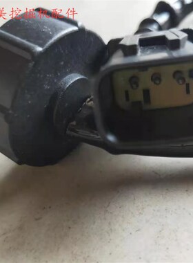 挖掘机配件适用卡特320D2/33w0D2/336D2/349D2油水分离器传感器