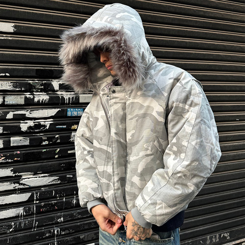 MAISTEP雪地灰白迷彩毛领棉服