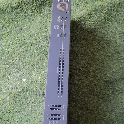 可维修SHURE舒尔 DFR22C，具有反馈抑制功能议价