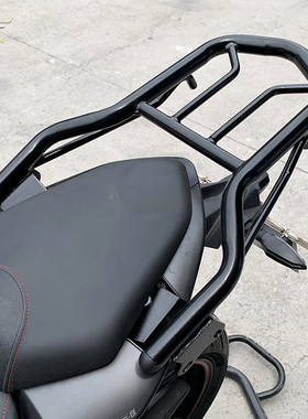 适用于隆鑫无极300RRp尾翼尾箱后备箱支架 LX300GS-B摩托车后货架