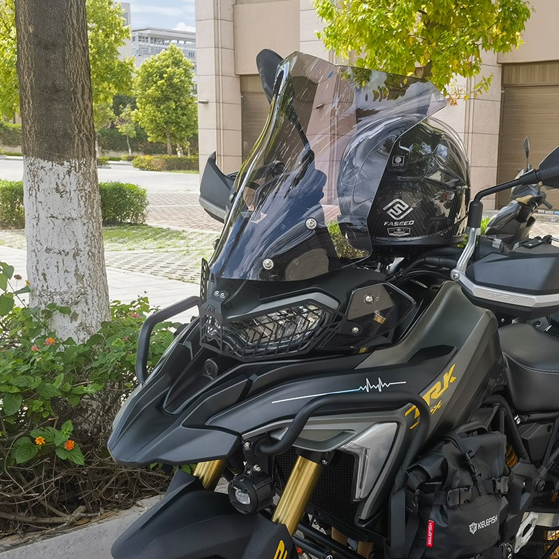 适用贝纳利TRK702前风挡玻璃702X改装挡风板金鹏Z加高挡雨板