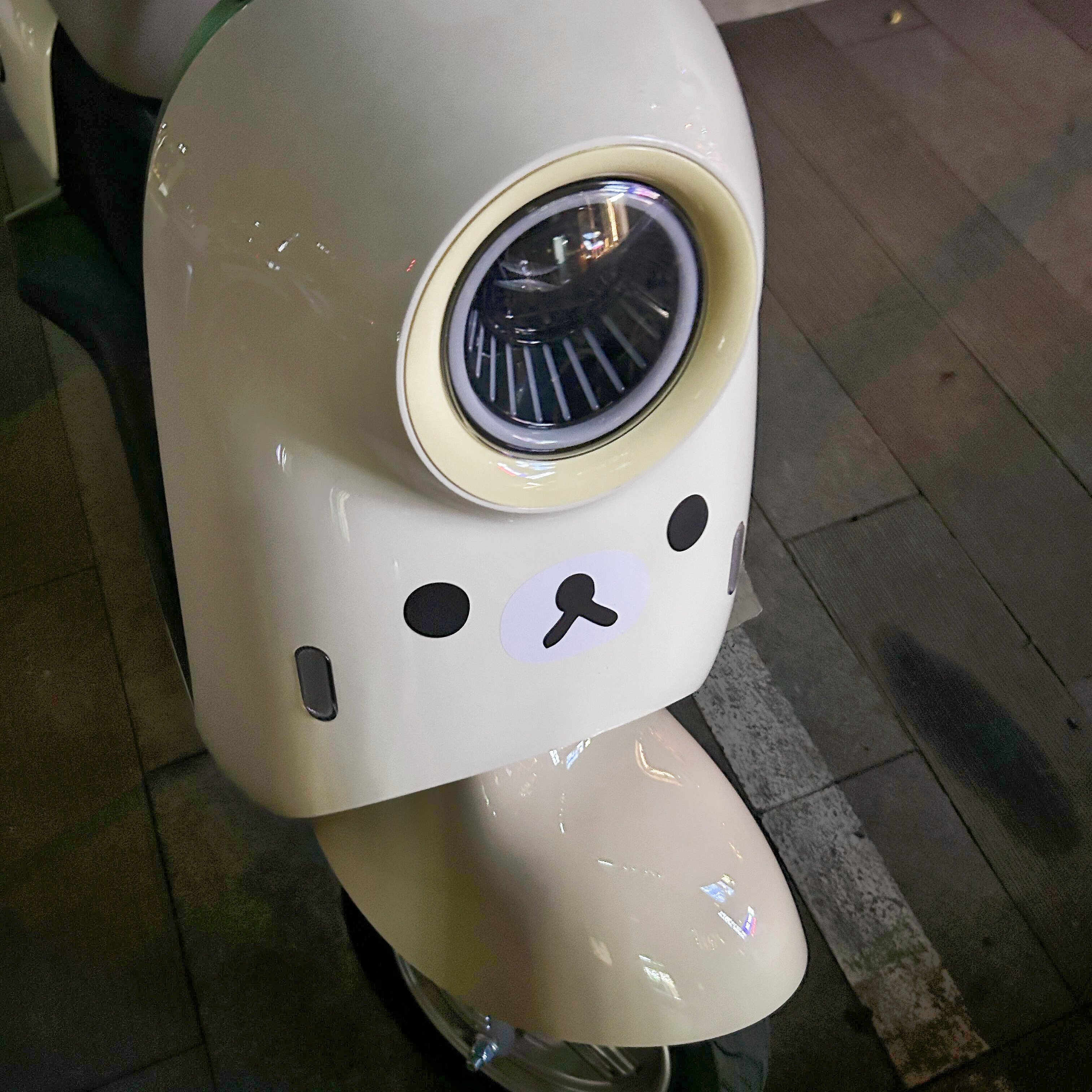 轻松熊电动车贴纸个性创意车身贴纸卡通小熊汽车贴纸划痕遮挡遮盖
