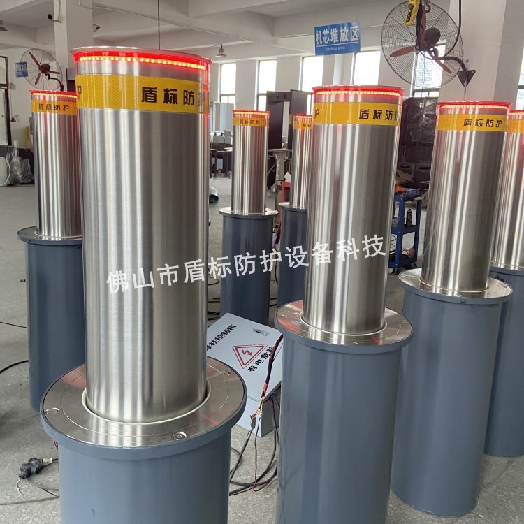 盾标防护升降路桩停车场学校门口阻拦路障全自动伸缩警示护柱
