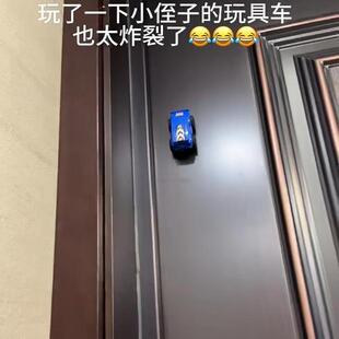 【会爬门的玩具车】惯性回力反重力爬门车追光爬墙车轨道车上墙