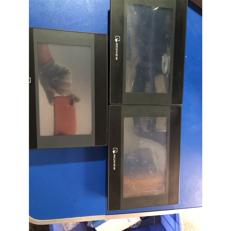 维伦触摸屏MT6070iHA有2台 118元 TK6071