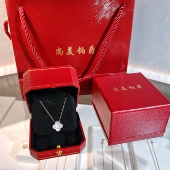 尚美铂爵四叶草项链女18k玫瑰金幸运草吊坠锁骨链生日情人节礼物