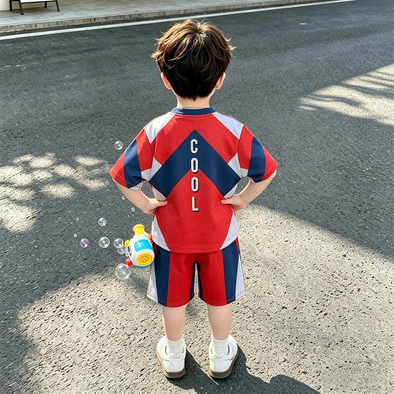 奥特曼衣服男童夏装套装2026款痞帅小少爷夏季披风短袖运动两件套