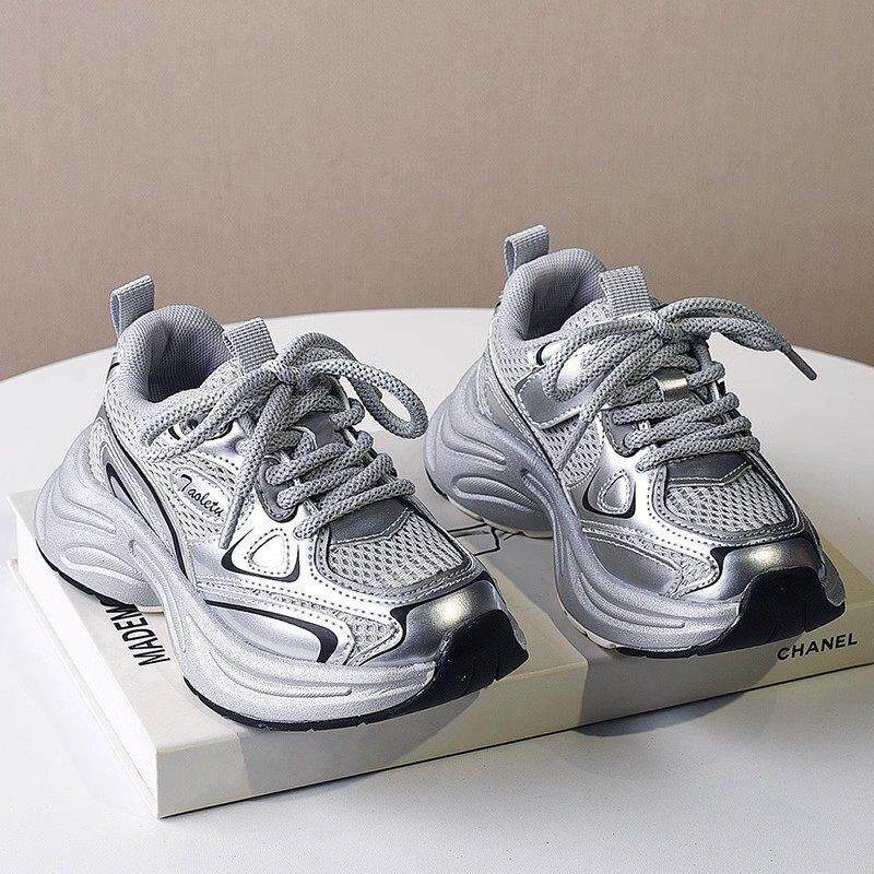 真皮女童老爹鞋中大童运动鞋儿童旅游鞋2025秋季新款小孩轻便跑鞋