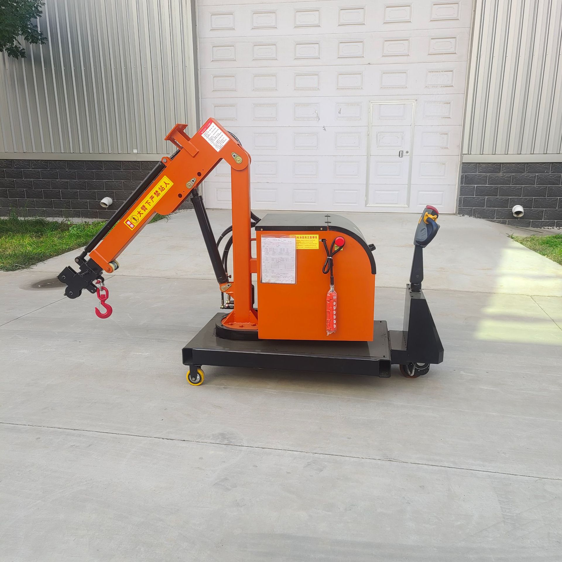 小移动液压控制吊运机 单臂可移动式模具小吊机 360度旋转平衡吊