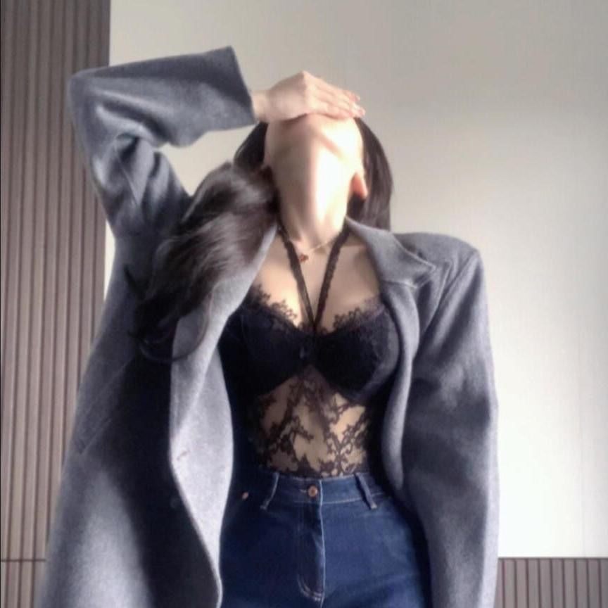 黑色蕾丝吊带背心女内搭打底美背内衣带胸垫性感辣妹挂脖上衣外穿