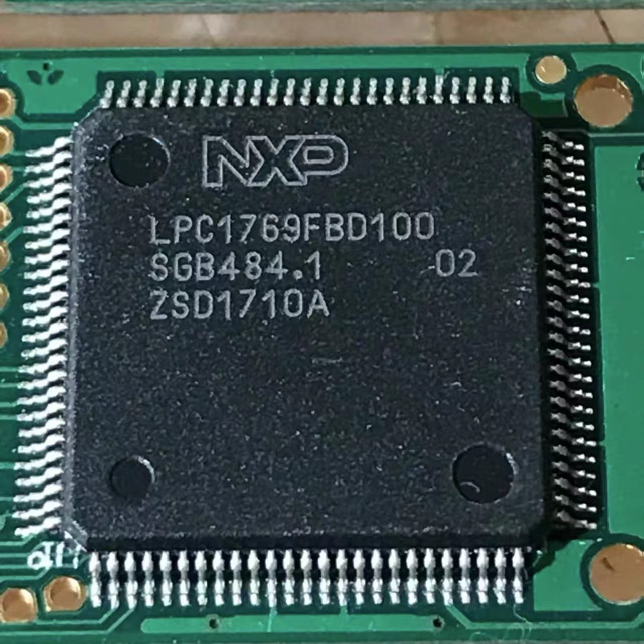 LPC1769FBD100 封装LQFP-100 微控制器芯片