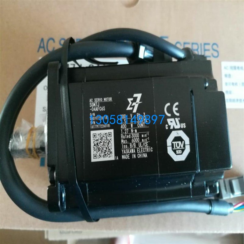 SGM7J-04AFC6S  SGD7S-2R8A00IA002伺服400W套机 现货充足