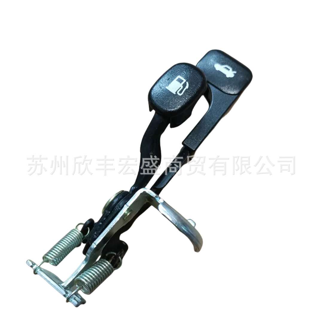 适用于悦动瑞纳焕驰福瑞迪油箱盖后备箱盖开启把手手柄8157022012