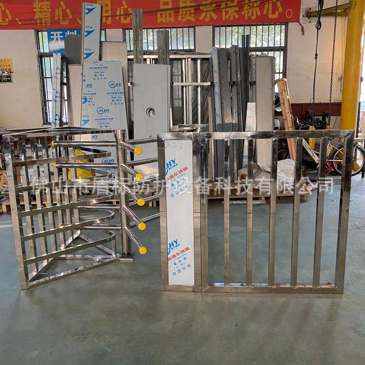 半高不锈钢三翼单向转闸 出入口人行通道滚闸门 手动单向梳状挡闸