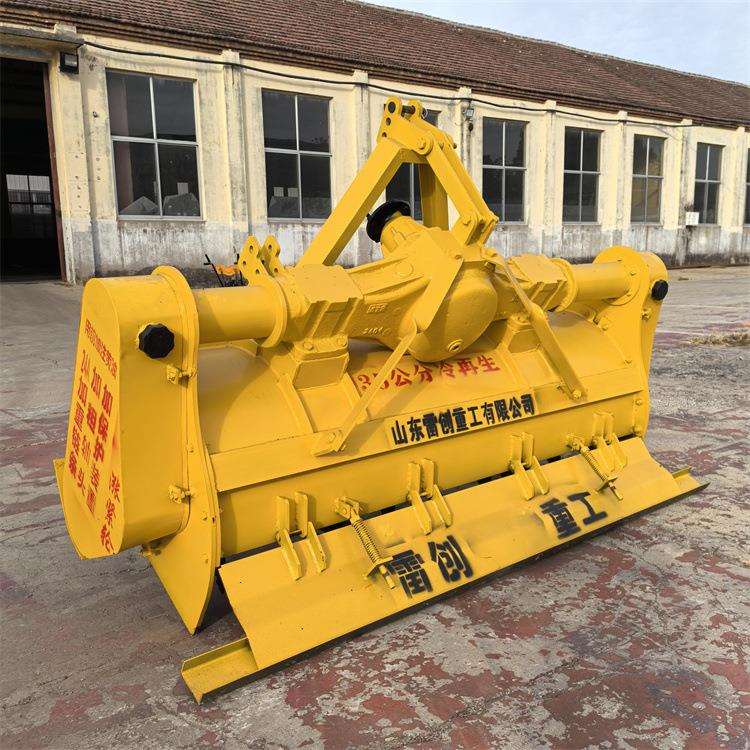 停车场地面修路灰土拌合机稳定土路拌机后桥式移动拌灰设备