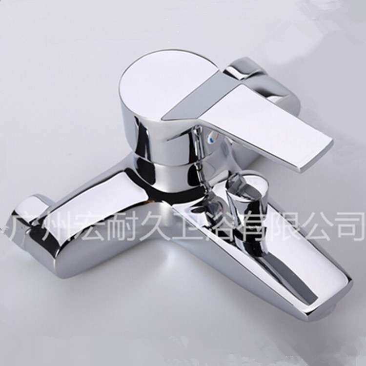 厂家直销浴缸混水洗澡淋浴龙头单把手双孔入墙曲线水槽浴室龙头