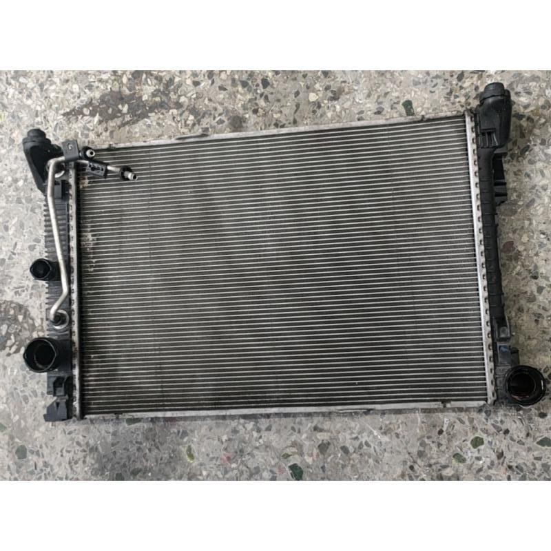 适用奔驰E200E230E260E280E300E350水箱散热网冷凝器