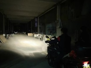 猛鸷190X幻影悍l影锋朗新优悦彪影威大灯 改装超亮 LED 三插灯泡