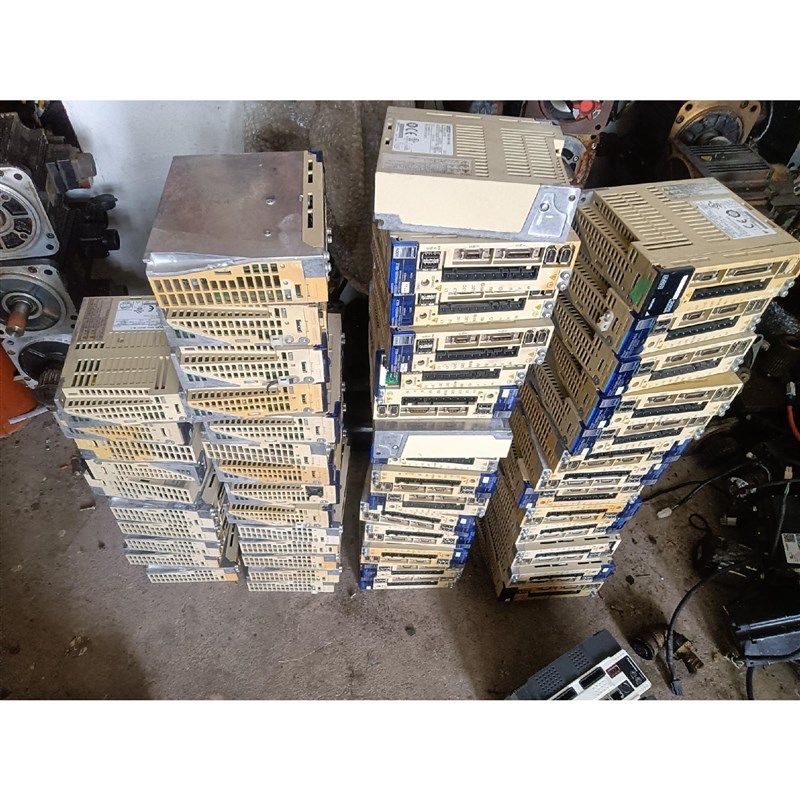 驱动器R88Dl-WN01H-ML2R88D-WN02