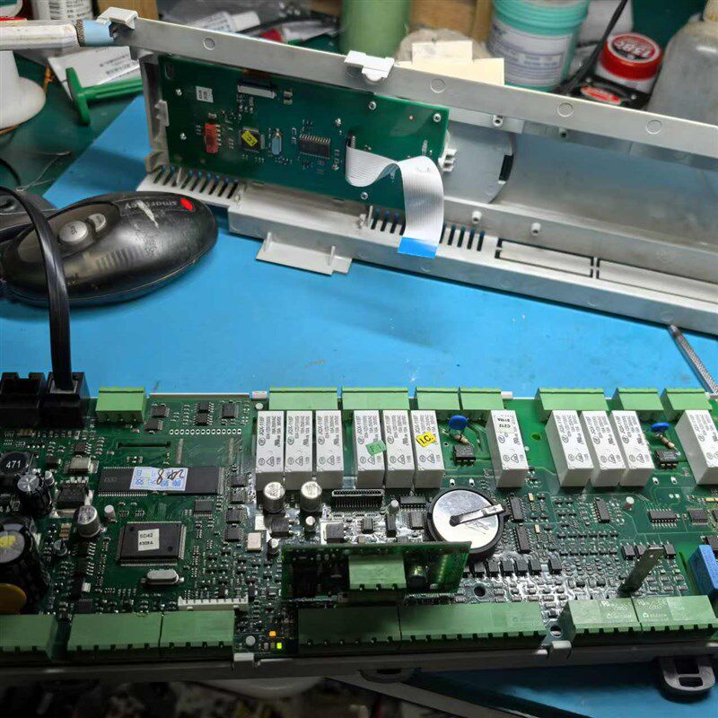 麦克维尔主板维修,PCO3MQ2BL0,PCO3QC0AL0,PCOO3000AL0,技术支持