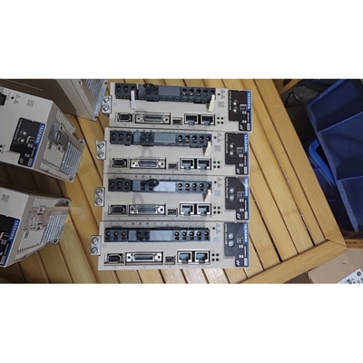 议价SGPMS-2R5AA0B 450W安川驱动器