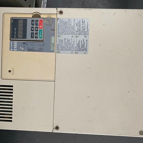 议价议价安川变频器 CIMR-EB4A0103 55kw 380v 质量保证 可接维修