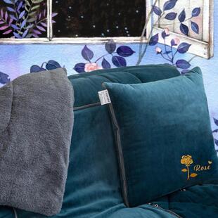 加绒加厚保暖抱枕被子两用午睡小毛毯蓝色灰色抱枕汽车靠垫摺叠被