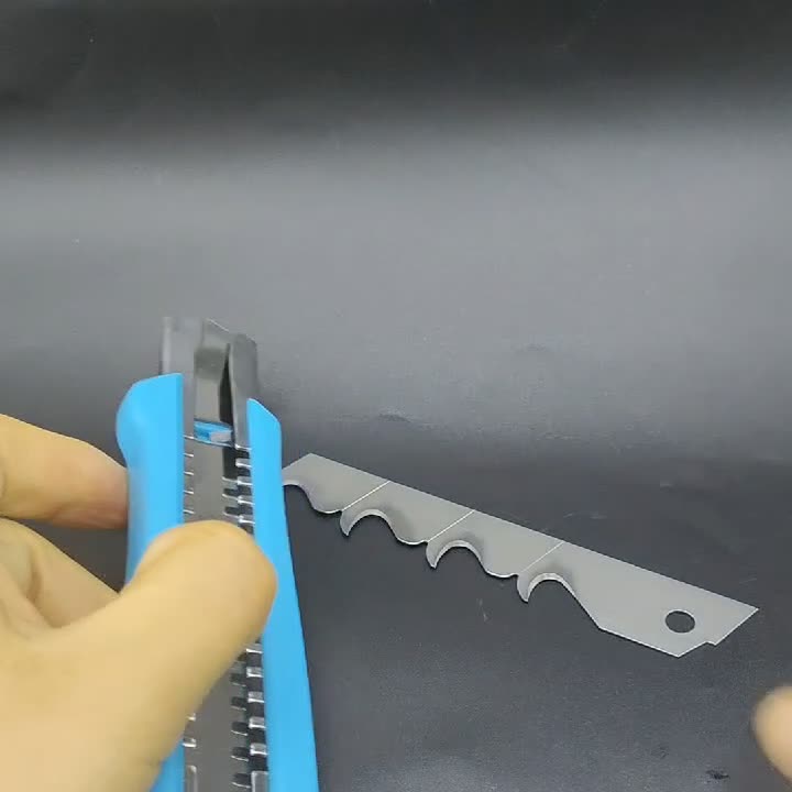 电工剥线勾刀电缆扒皮刀片美工刀打包带纱线加厚牛角壁纸刀18