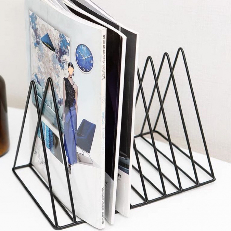 三角书立架铁艺ins小书架桌面装饰收纳架置物架简约书报架