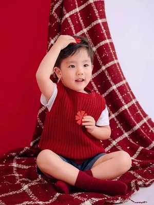 宝宝背心秋冬内穿儿童针织衫马甲毛衣女童2024新款红色男童红圆