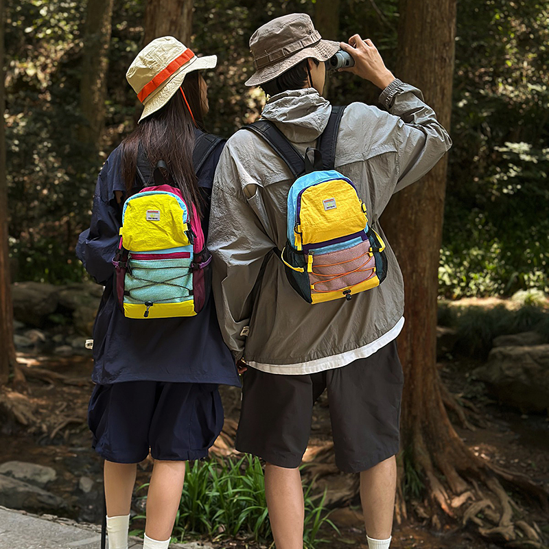 休闲大容量登山包学生书包潮