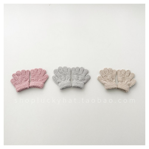 宝宝手套简约纯色个性冬季保暖