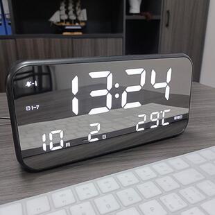 客厅电视柜数字摆钟现代简t约风格家居装饰台钟电子LED夜光静音表