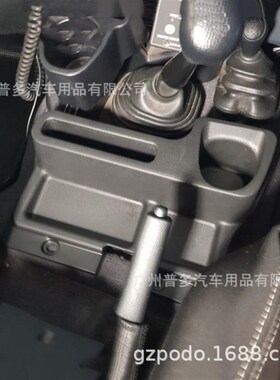 外贸适用Toyota Lanod Cruiser LC70 LC76/79 车门水杯盒架储物盒