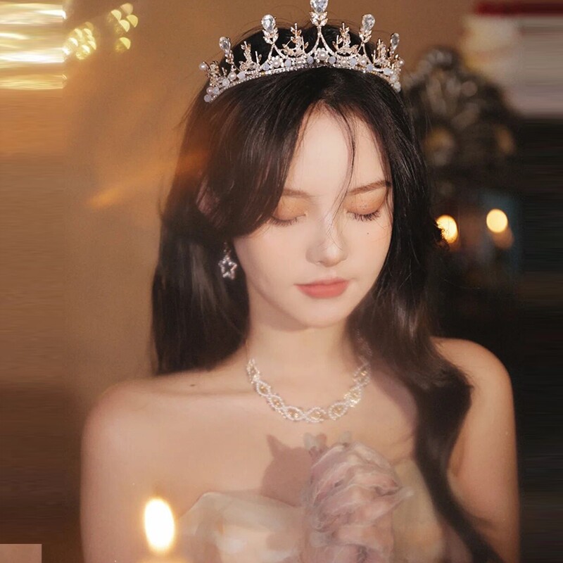 极速婚礼结婚主纱皇冠q婚纱头饰新款生日王冠奢华大气三件套新娘