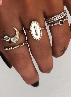 极速Knuckle ring Fine grtain seal moon inlaid black diamond