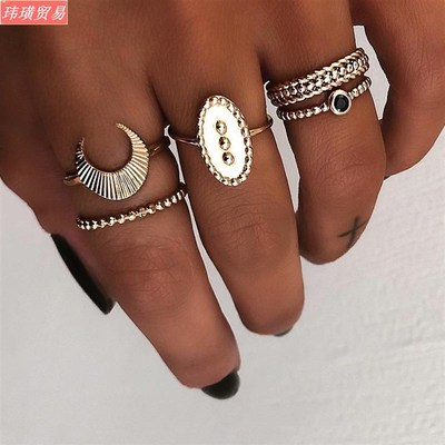 极速Knuckle ring Fine grtain seal moon inlaid black diamond