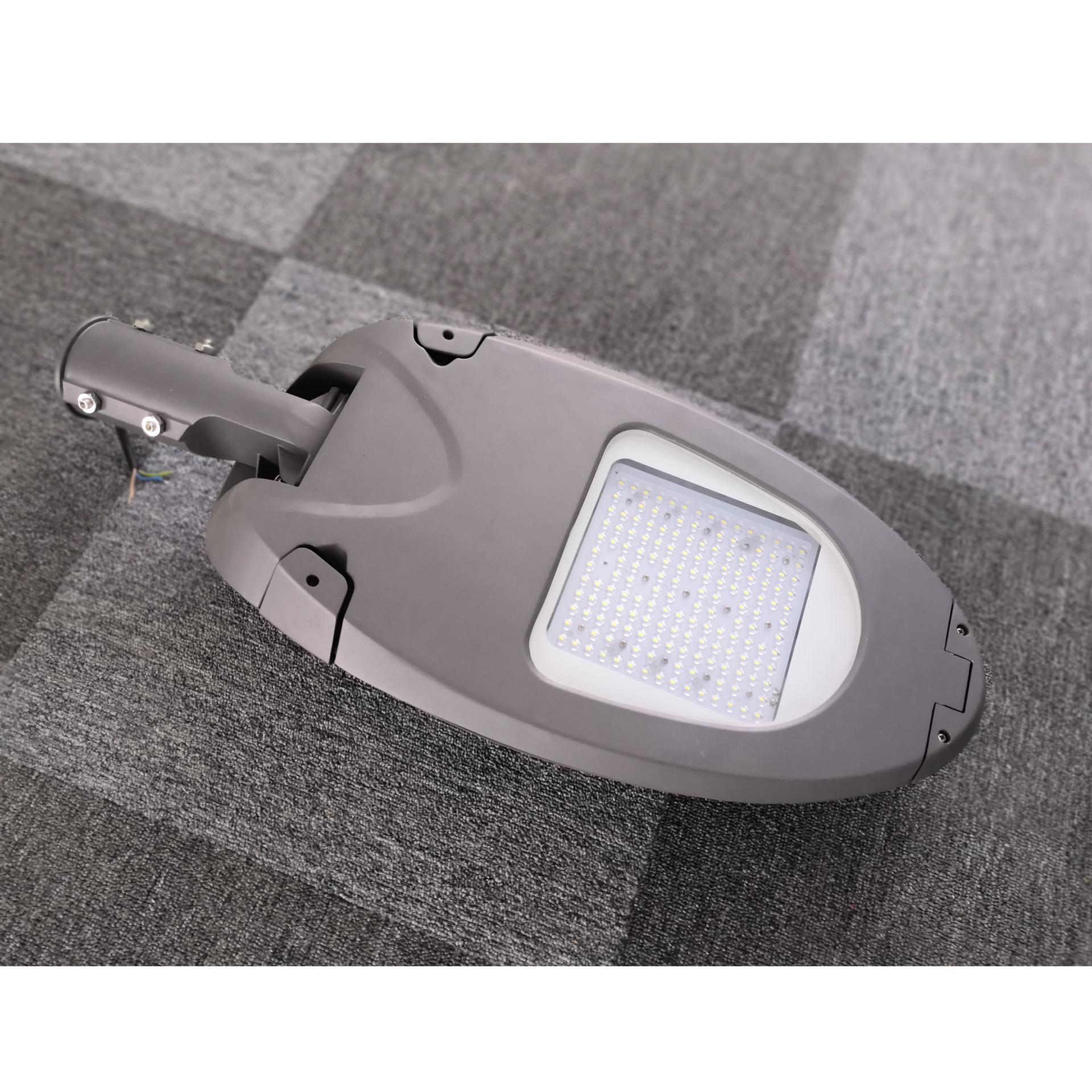 厂家直销100W120WLED 路灯整灯套件鲨鱼灯户外道路照明专用