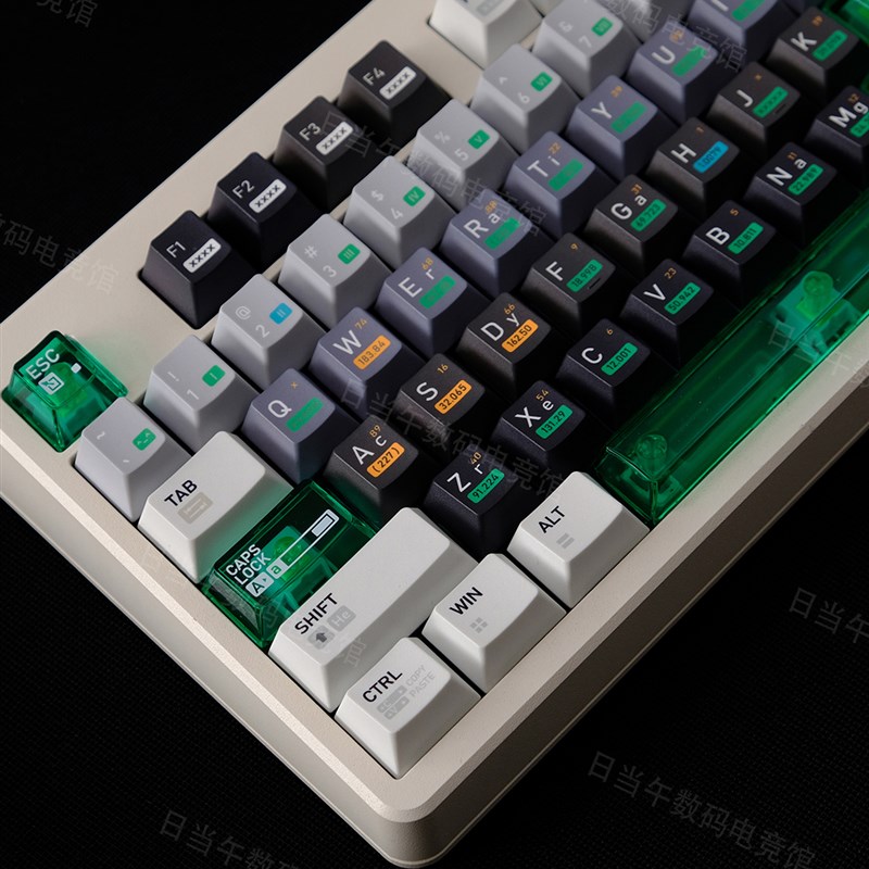 每日正午艾飞化学003R2s主题键帽原装高度Pbt升华加Pc绿色透明键
