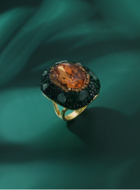 小众设计欧美风复古绿苏丹石光感夸张个性变色石榴戒指女