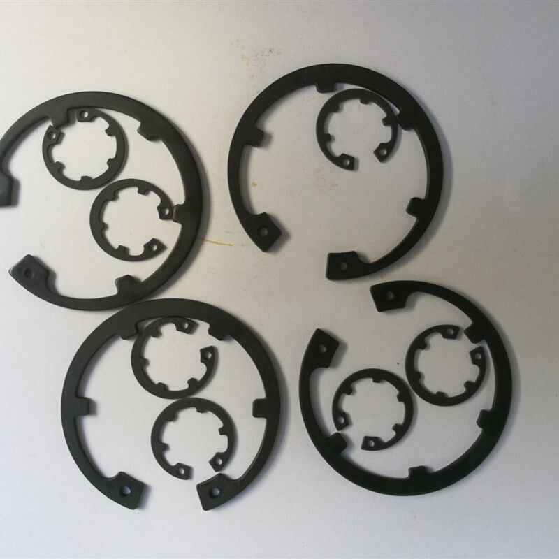 带齿孔卡簧C型 扣环带内凸耳C型扣环 DIN984带齿孔用用   22 1635