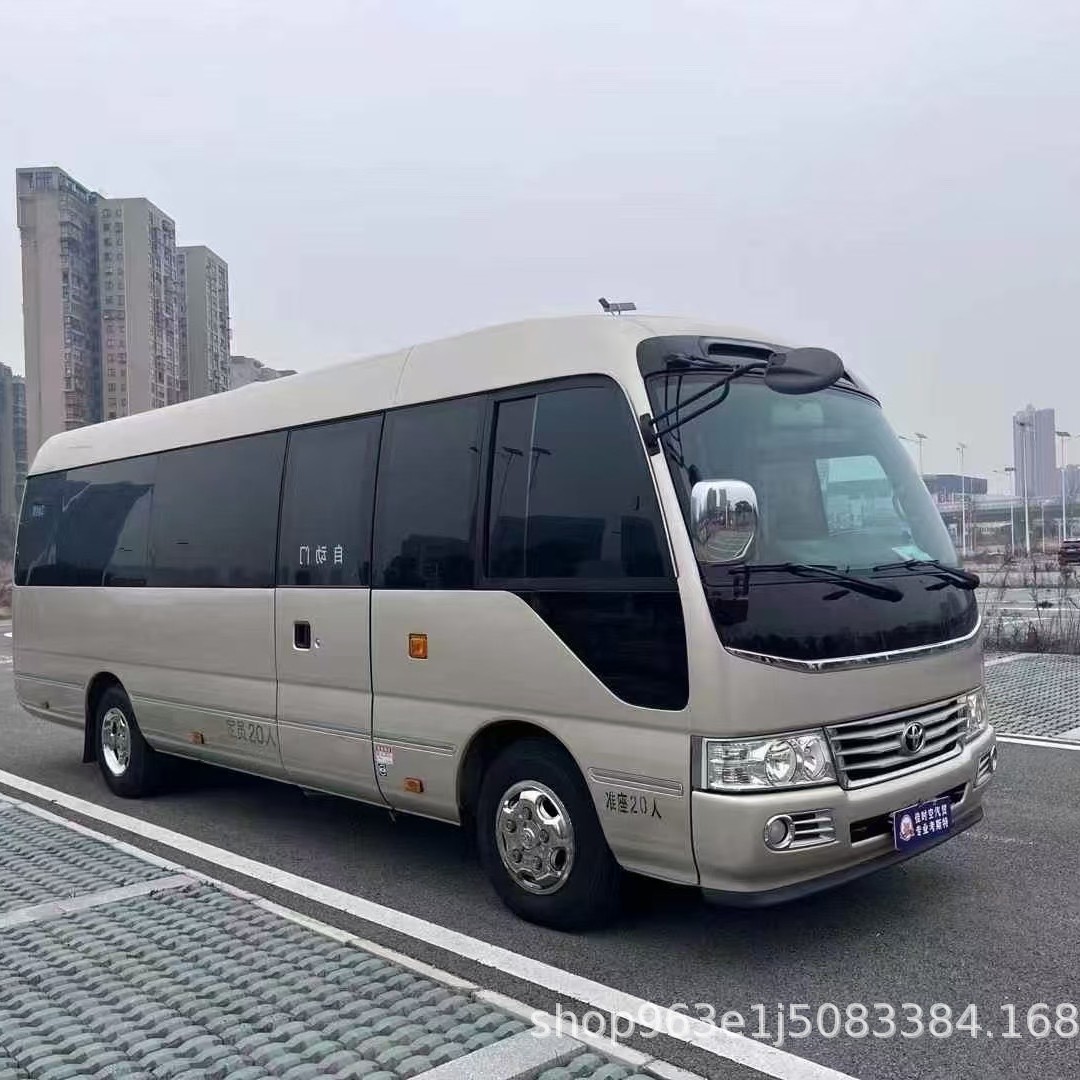 20人客车考斯特豪华乘坐客舱自动门可加座椅 6米欧三排放中巴客车